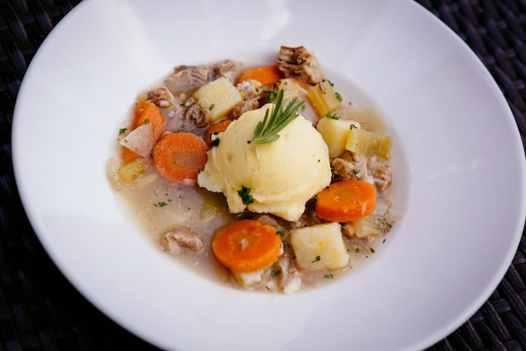 Gleeson'S Restaurant & Rooms รอสส์คอมมัน ภายนอก รูปภาพ